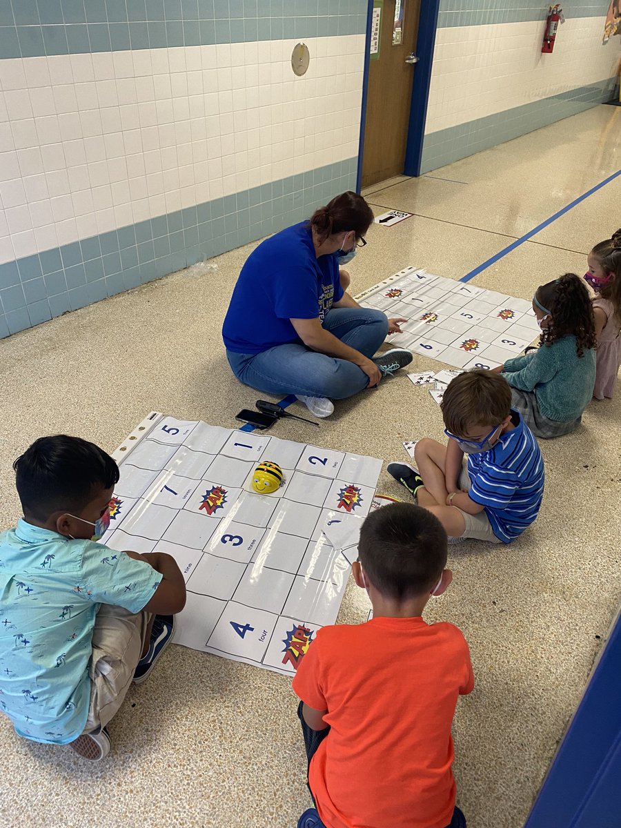 adajero2's tweet photo. Thank you @champforkids for coming in to do an Oops lesson and a Beebot lesson today with our kiddos @IndianLakesES #ILESkinders #vbits #hallwaylearning #beebot #manyhats https://t.co/TICQR6GlDS
