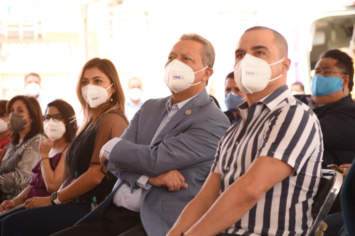 IsaOrtizDIF's tweet photo. Muchas gracias @J2Grimaldo y a todo el equipo del @INGUDIS, por ser cómplices del @DIFIrapuato, siempre trabajamos de la mano con acciones que hoy son una realidad y que benefician a nuestras personas con discapacidad. https://t.co/yOYqeZyzXD