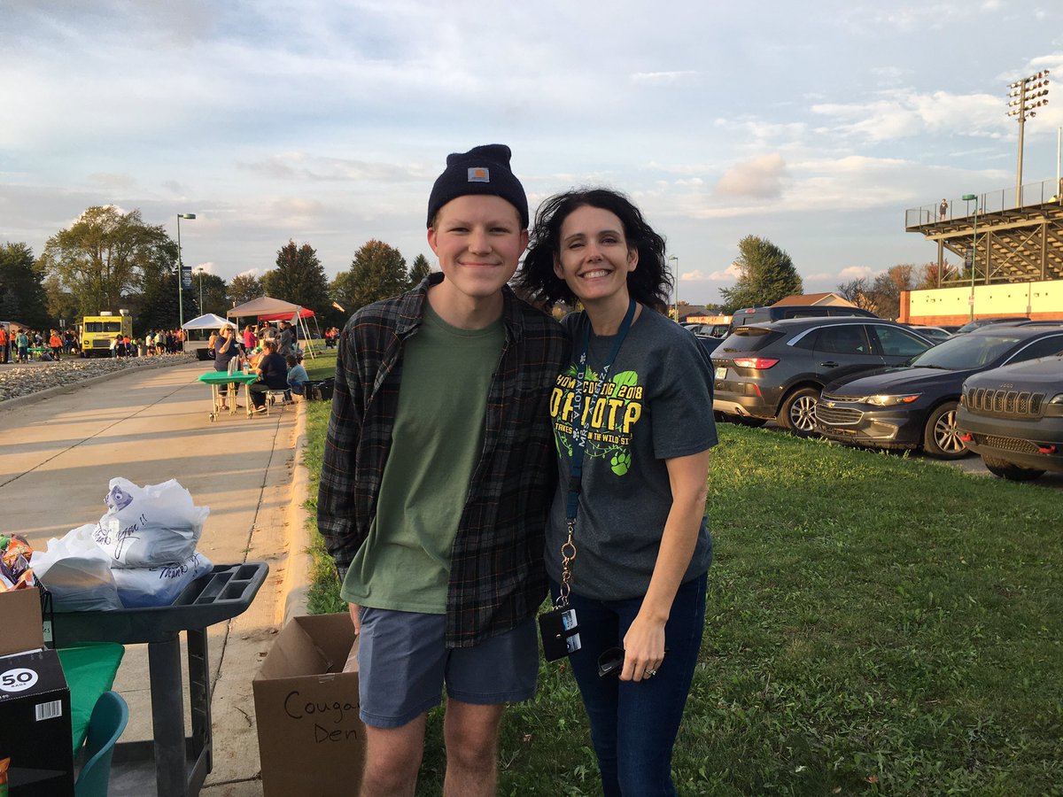 DHSCougarDen's tweet photo. Homecoming Cougar Fest 2021. Evren running the show this year but fortunate to have Dakota Marketing alum William in the mix. https://t.co/MKIoDGSDlc