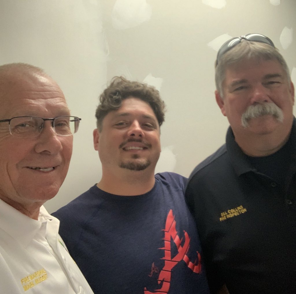 MidwayFireResQ's tweet photo. @MidwayFireResQ owes a #DebtOfGratitude to Adam from @GatorMorninShow for hosting the #MidwayCrew for Fire Prevention Week Series #SavingLives @NFPA #ChiefNorah @FireSafeSC @GtCounty @SCStateFM @scfireeducation @BillCollinsCFEI @chiefnugent #LtBreeKnox #LearnTheSoundsOfFireSafety https://t.co/igdt29o6V4