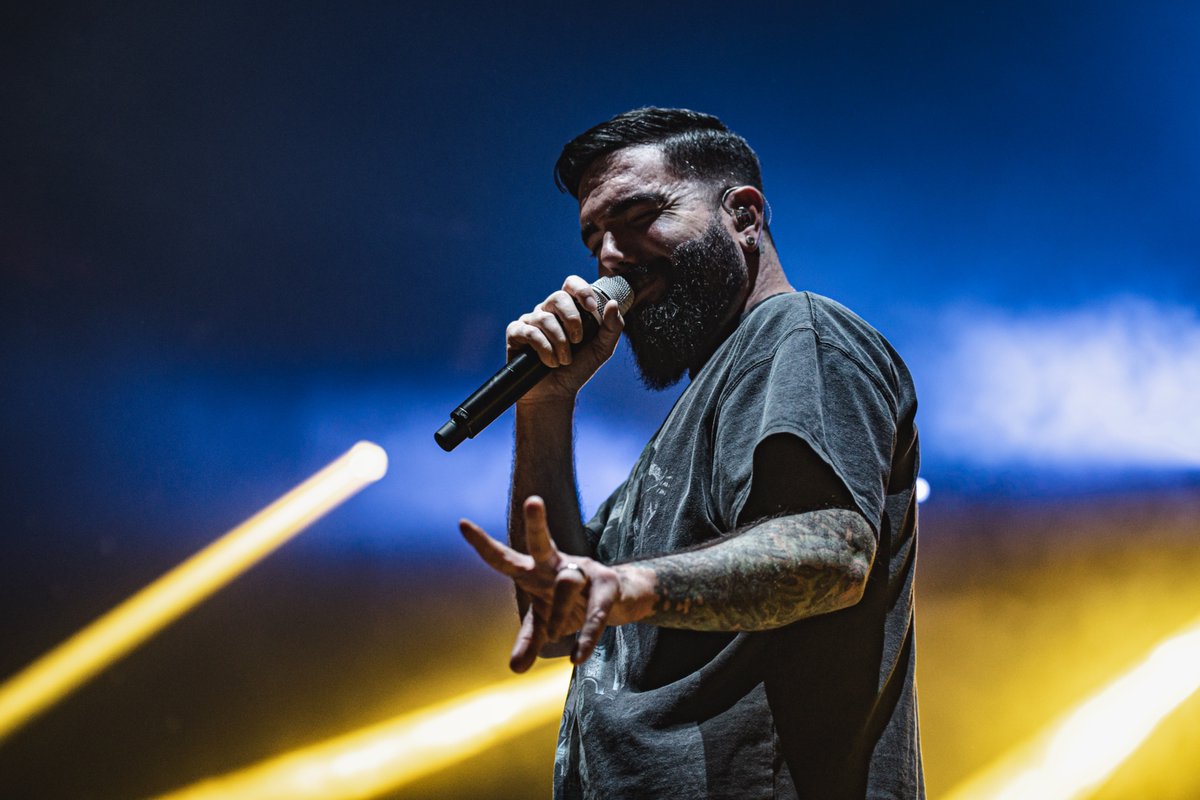 shutter16's tweet photo. @adtr and @AAofficial rocked DC with the #Reentrytour and @ThePhotoGinger was there to capture all the action
https://t.co/PF9jJ1EzA0 #adaytoremember #adtr #askingalexandria #jeremymckinnon #dannyworsnop #rockshow #dcconcerts #showreview https://t.co/1Ftg9zcgFI
