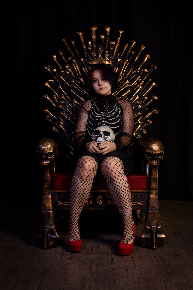 valexv84's tweet image. Don't let that sweet, innocent face fool you... that's how evil lures you in. 

Cosplayer: Lane
Location: Altered Visions Studio
Edited with NBP Retouch Tools
#nbpretouchtools #canon #offcameralighting #talentosfotograficos #globe_portraits #htxphotographer #houstonphotographer