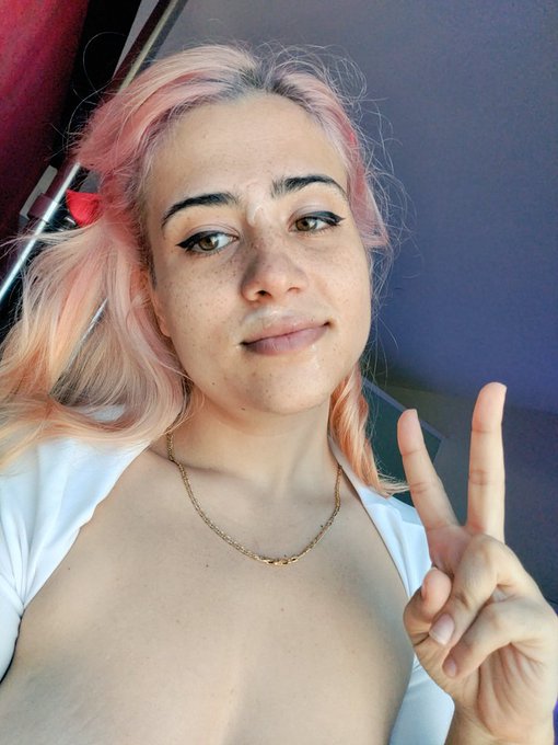 Carita de reci&eacute;n follada https://t.co/jJcANqcZUO