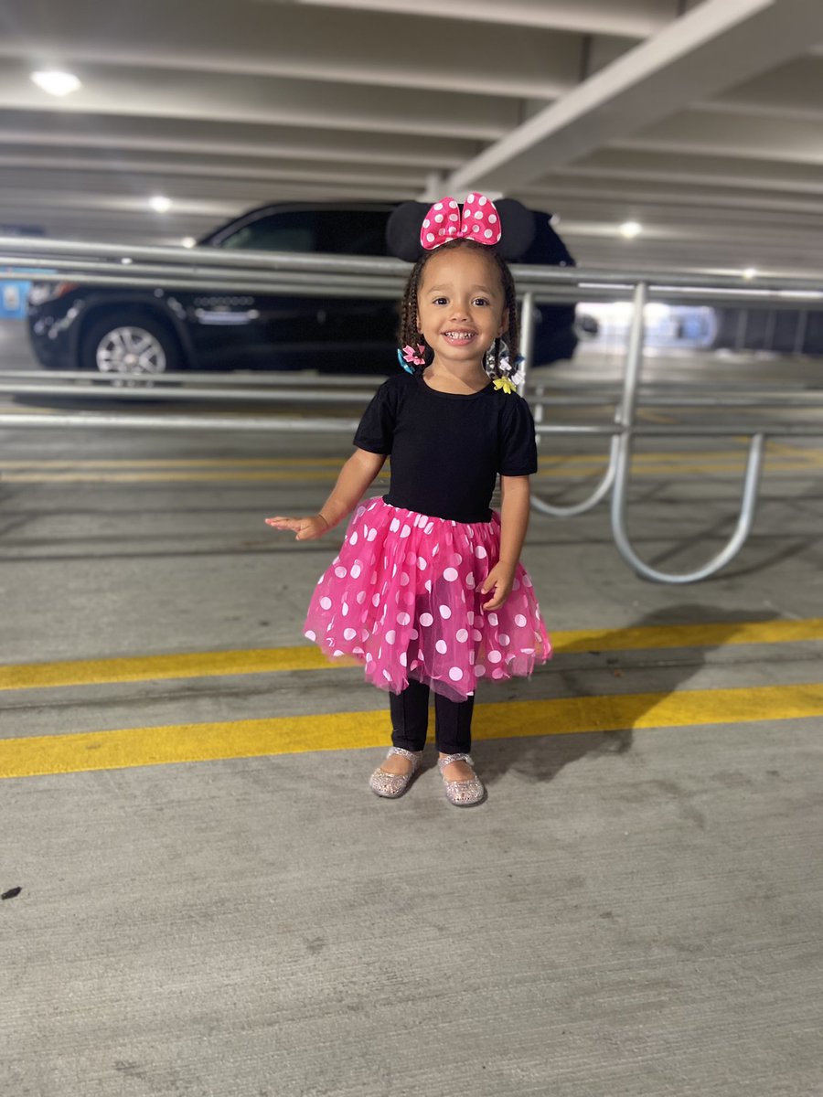 raysfan32's tweet photo. There’s a new Disney princess in town 👑 #thelifeofmaylin https://t.co/5tgA9kJree