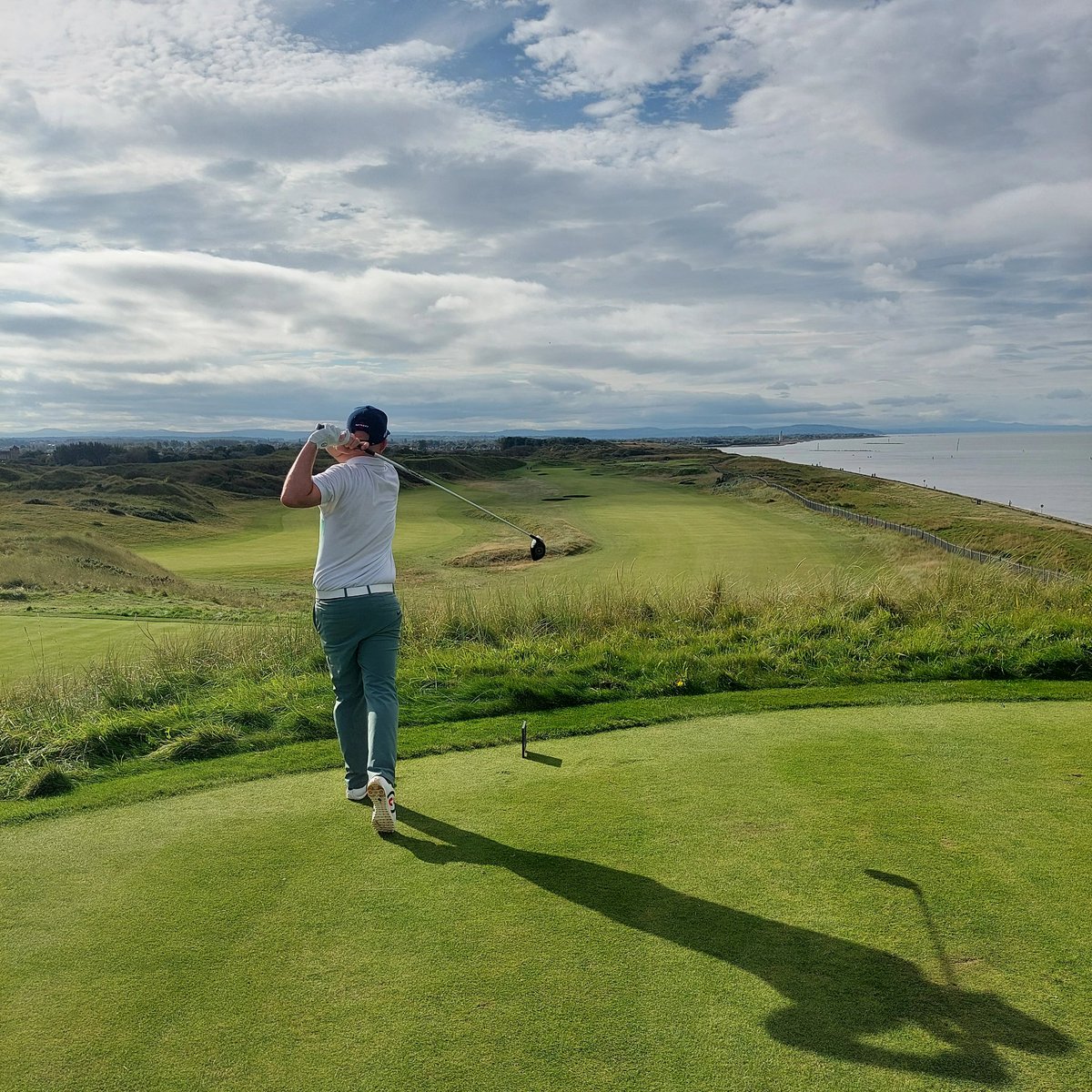 garethshawgolf's tweet photo. We had an awesome day with team @CarbonmacS @Raymond84520486 today @wallaseygolf https://t.co/yh1DE8oQDj
