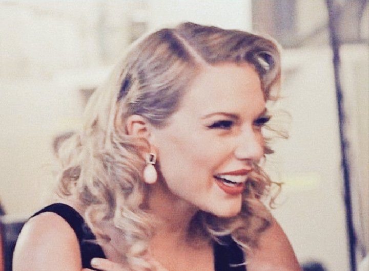 70shuffIepuff's tweet photo. wildest dreams 💖 https://t.co/O0t3SEfyvO