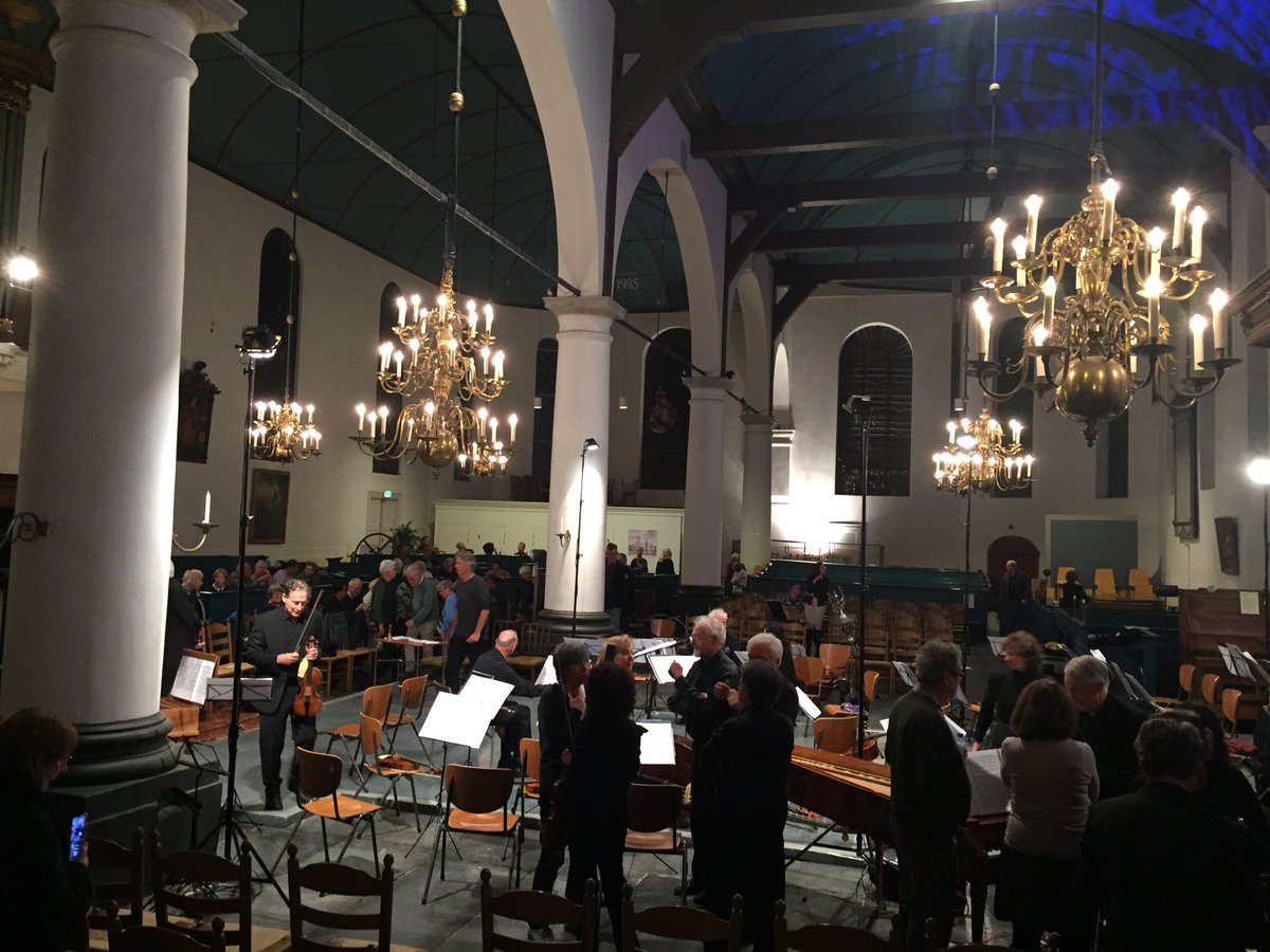 Antaño por la preciosa Oostzijdekerk de Zaandam se paseaban vacas y ovejas. Hoy la <a href="/Orchestra18c/">Orchestra18C</a> tocamos Mozart. 

In the past there were cows and sheep in the beautiful Oostzijdekerk in Zaandam NL. Today the <a href="/Orchestra18c/">Orchestra18C</a> we play Mozart