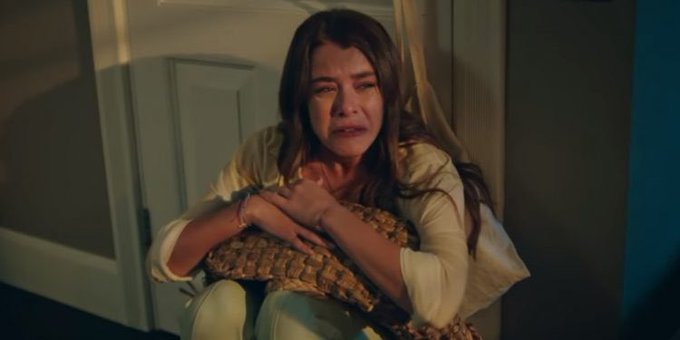 “Meğer hiç yaşamadığı bir şeye bile özlem duyabiliyormuş insan..”

#inanbana #KırmızıOda