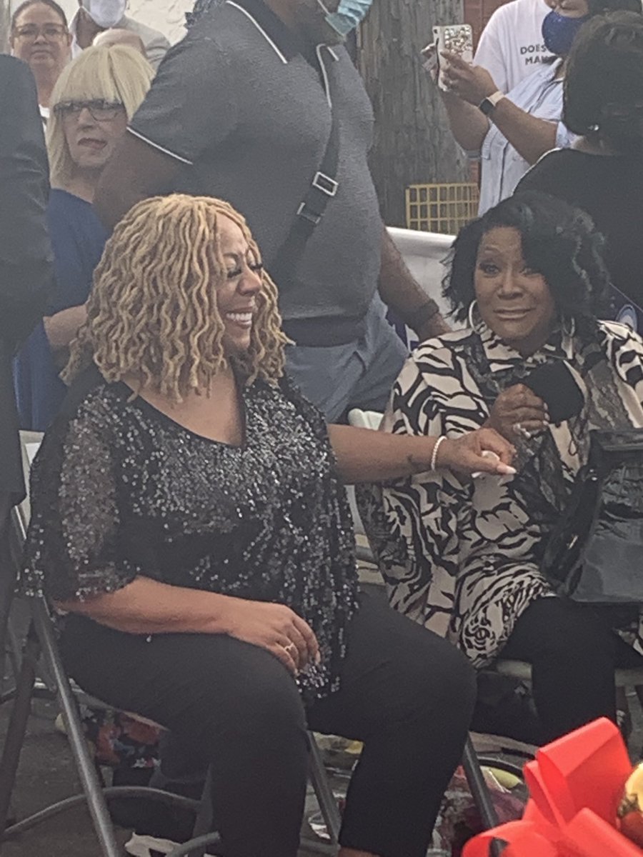 Tears of joy one Philly legend to another PATTYPATTY 2X ⁦<a href="/MsPattyJackson/">Patty Jackson</a>⁩ with ⁦<a href="/FOX29philly/">FOX 29</a>⁩