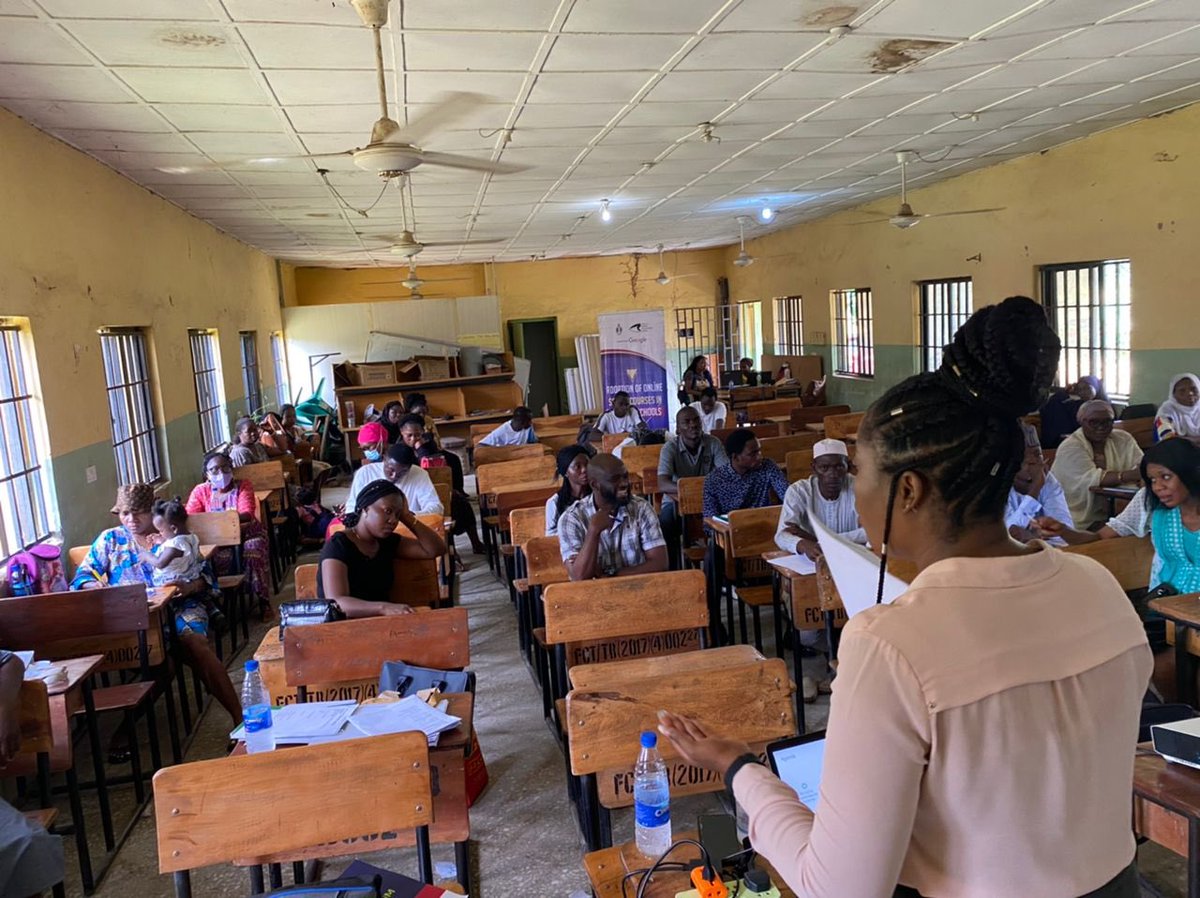 PPDC_ng's tweet photo. This week our @disi_nigeria team trained Teachers from Junior Secondary School, Gwarimpa and Junior Secondary School, Apo Legislative Quarters.
The objective was to build their capacity on Online Safety.
#TeachersCapacityBuilding #OnlineSafety https://t.co/Gjj8lyQhFS