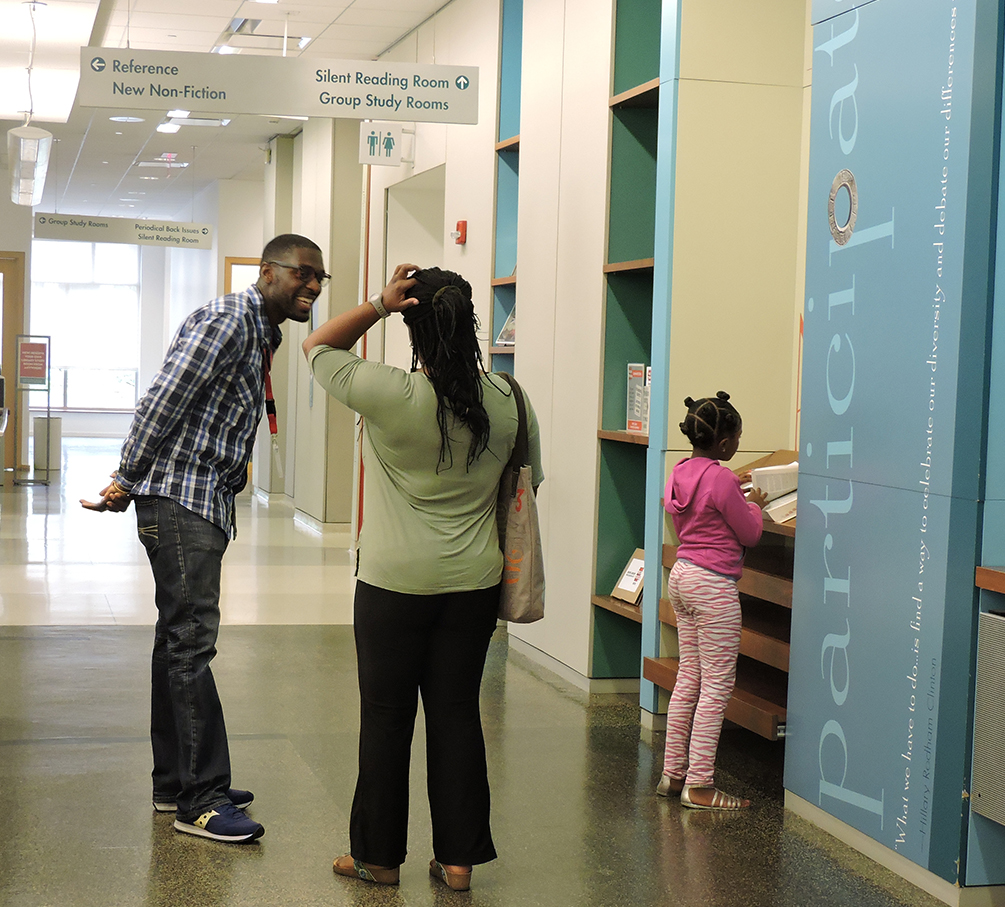 oakparklibrary's tweet image. A big welcome to Stephen Jackson on his first day as Director of Equity and Anti-Racism!
We've been fortunate to have him at the library since 2016. We ♥️ his focus on building relationships, serving the community &amp;amp; always learning! oppl.org/anti-racism #OPAntiRacism