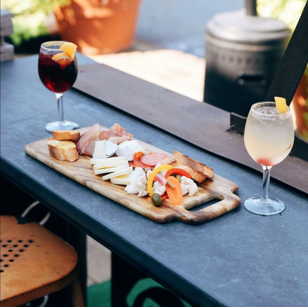 Make the most out of the warm fall weather this weekend and enjoy some outdoor dining! 🍂☀️

We know of plenty amazing patio options across the metro. Just head to bit.ly/KCOPatios to check them out!