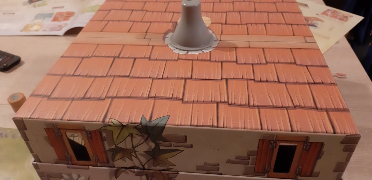 MisterZombi's tweet photo. #j2s OMG mais c'est d'une mignonerie sans nom La maison des souris d'Élodie Clément et @Theo_Sacha ! J'adore le  concept, c'est plein de poésie et les illustrations de Jonathan Aucomte sont tellement douces et choupi. Totalement conquis par ce jeu 🤩😍🥰 

Chapeau bas @Gigamic https://t.co/czorieWUd2