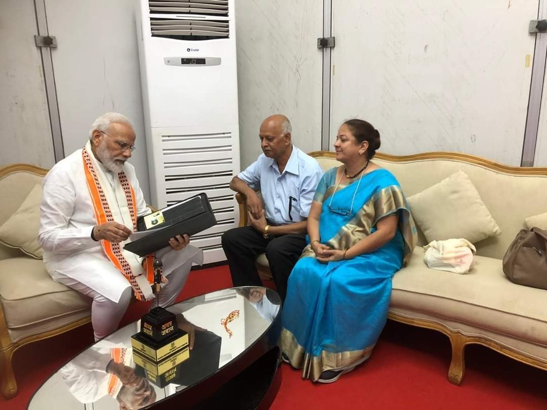 Rakesh Krishnan Simha tweet media