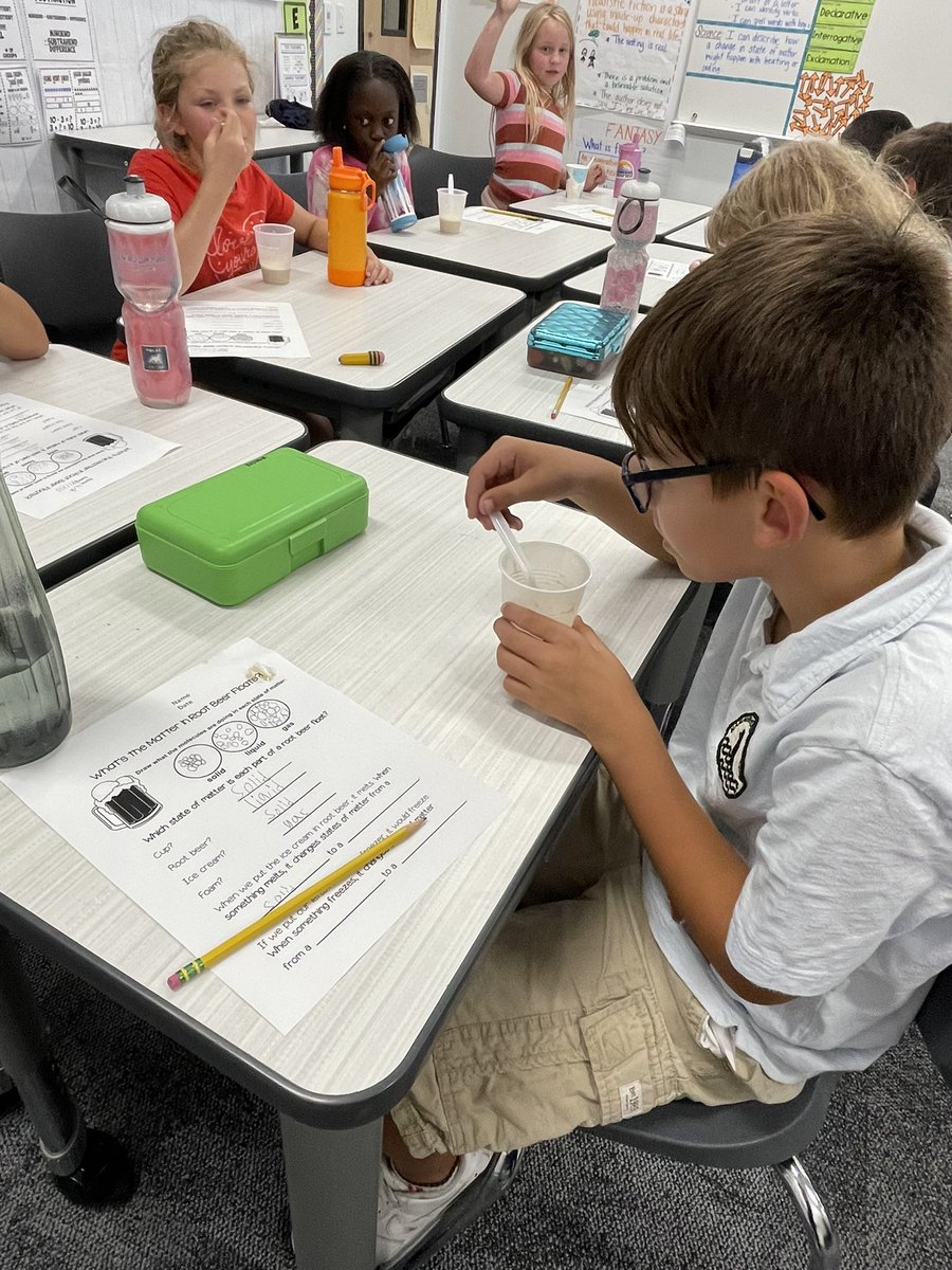 jrubyteaches's tweet photo. We had a blast wrapping up our matter unit today! The kids LOVED talking about solids, liquids, and gases, as well as how they change when heat is added or removed. Happy little scientists! #MelissaSchools #WWEmpowers #3rdgradescience #mattermatters https://t.co/vwYUnKYACL