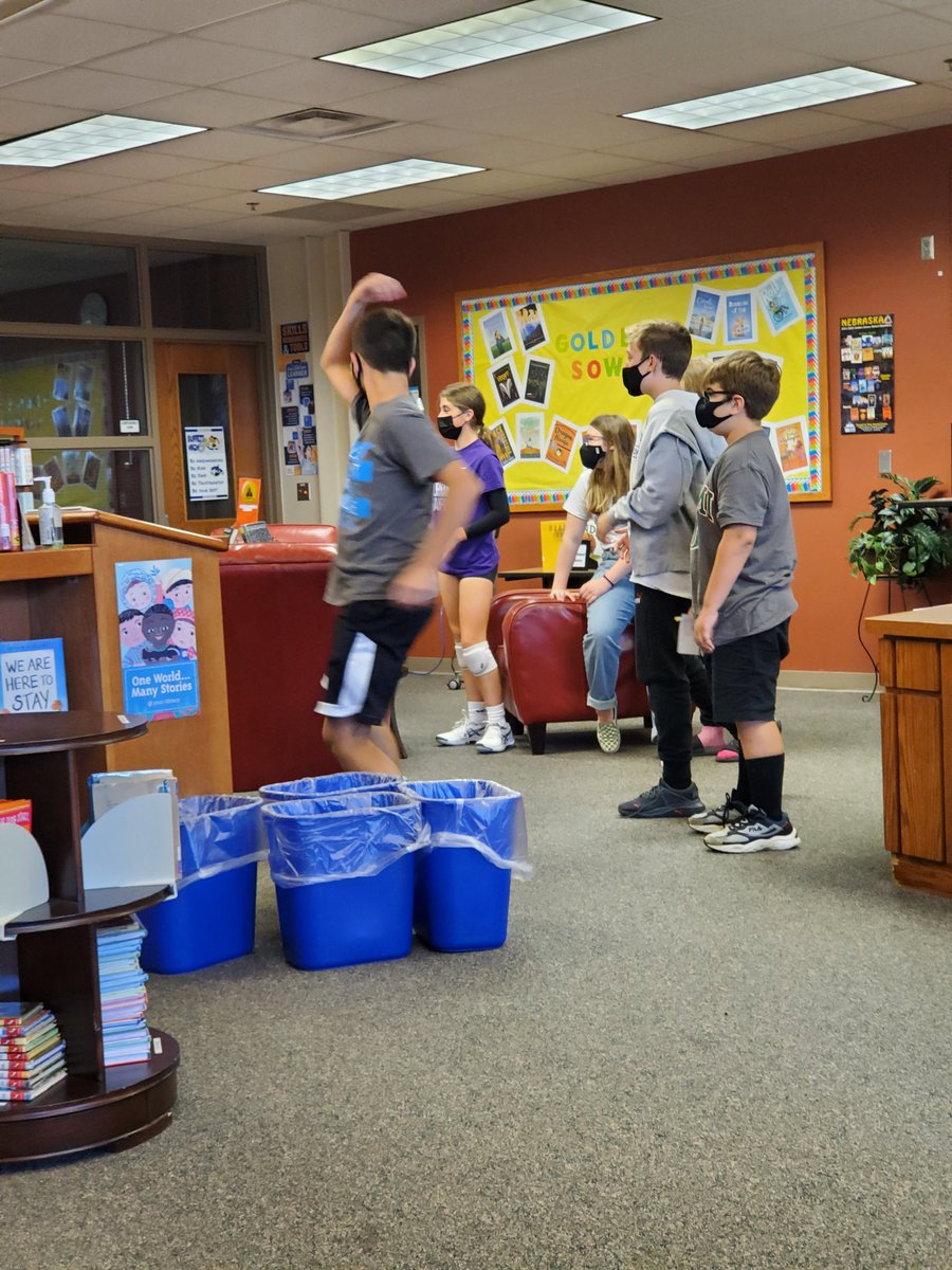 NJHS leadership activities have never been so entertaining! #kidsleadingkids @BuffettMagnet <a href="/Howe2Teach/">Rachel Howe</a>