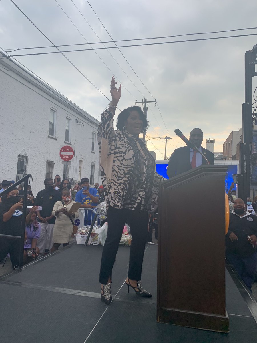 ⁦<a href="/MsPattyJackson/">Patty Jackson</a>⁩  YUP royalty honoring royalty