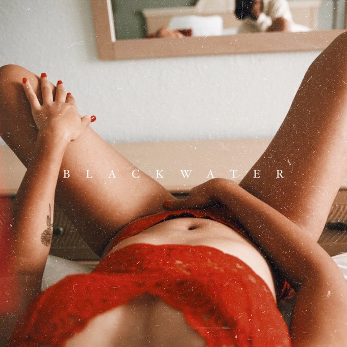 Because it&rsquo;s Friday and we missed #BlackWaterWednesday we&rsquo;ll call it #BlackFriday and everything goes<a href="/tag/blackwaterwednesday"class="tags">#BlackWaterWednesday</a><a href="/tag/blackfriday"class="tags"><span>#blackfriday</span></a>