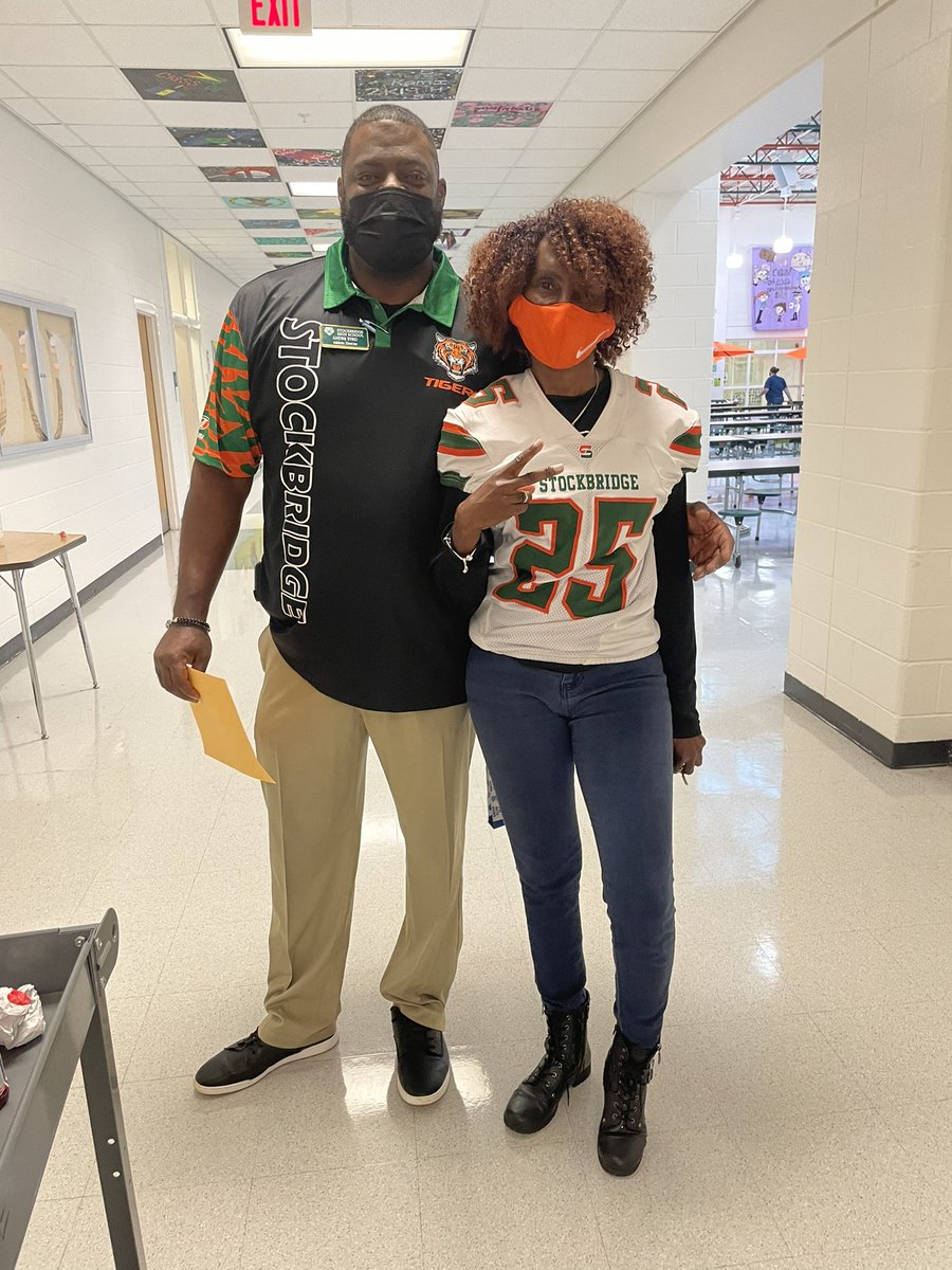 S/O to our <a href="/SHS_HCS/">Stockbridge HS (GA)</a> Athletic Director <a href="/coachbyrd6/">Andre Byrd Ed.S , CMAA</a> for providing breakfast to celebrate our faculty members on behalf of the SHS Athletics program! Strengthening bridges at The Bridge! #ForTheCulture <a href="/AthleticsHenry/">Henry County Schools Athletics</a> <a href="/NajeKool/">Dr. Lavonda Clarington</a> <a href="/eduWatsonEric/">Dr. Eric Watson</a> <a href="/TermerionMLakes/">Termerion McCrary</a> <a href="/GabeCrerie/">Gabe C</a>