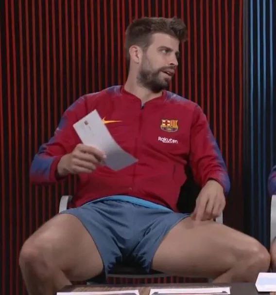 VestiarioMascul's tweet image. O tamanho das coxonas do Gerard Piqué👀🍆