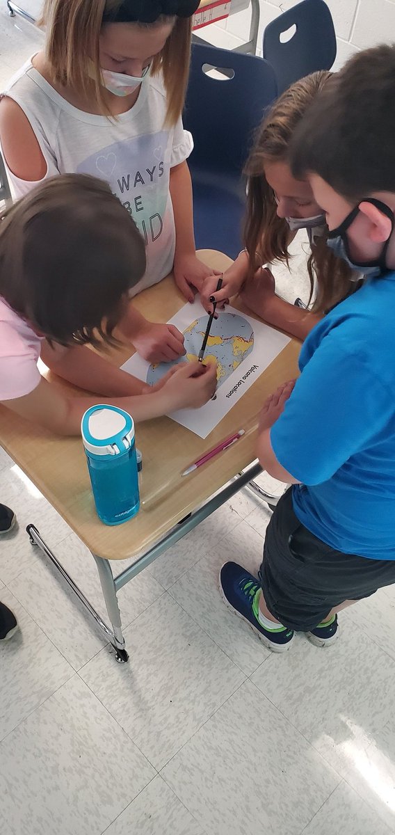Looking at maps, discovering volcanoes, and looking at their locations thanks to <a href="/SmithsonianEdu/">Smithsonian Education</a> science.#science #inquiry #welovemte #4thgraderocks <a href="/MiltonTerrace/">Milton Terrace Elem</a>