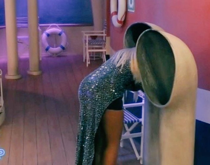 Trashtea29's tweet photo. Io in questo momento #gfvip https://t.co/PdFr0Obnqo