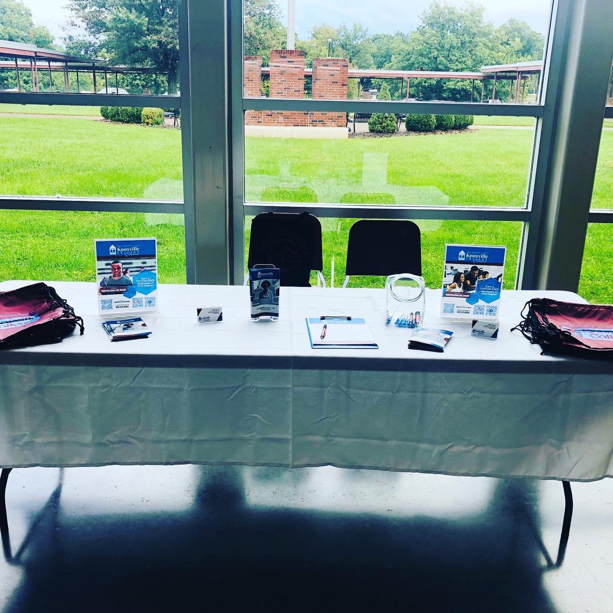 KC_1875's tweet image. What a wonderful past couple of days it has been recruiting #FutureBulldogs to #KnoxvilleCollege! Big thank you to @SHHS_JCS and @PowellHSRen for allowing #KC to represent! #HBCU