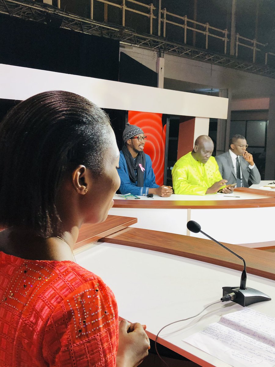 2stvsenegal's tweet photo. ✨#TOUTESTLA C’EST EN DIRECT ET À L’INSTANT... https://t.co/RgQAtPu52S