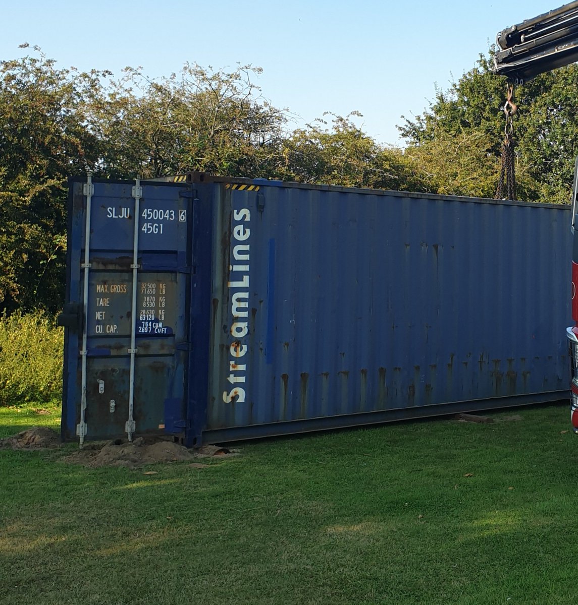 megchel99's tweet photo. Kettering FC storage container transformation complete at Broughton village hall. https://t.co/L5r7WU4U8b