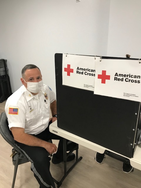 RobLiberati's tweet photo. Great Day! 30 folks came to donate blood for Faith and Blue, with the Landover Hills Police Dept. and the Prince George's Co. Sheriff's Office.  Thanks to host, Pastor Parades and the Iglesia Roca da la Enternidad Church! #FaithAndBlue #LandoverHillsPoliceDepartment
#PGSD #LHPD https://t.co/gjkp0ZAXz3