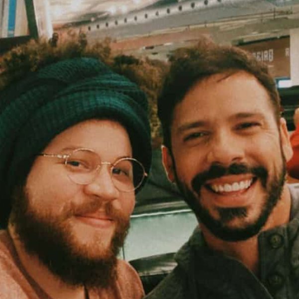 FaCAlmeriando's tweet photo. "...eu tenho olhos para te ver e mãos para te aplaudir" 🎶

#Almerio #Martins https://t.co/czgOJ4AxOF
