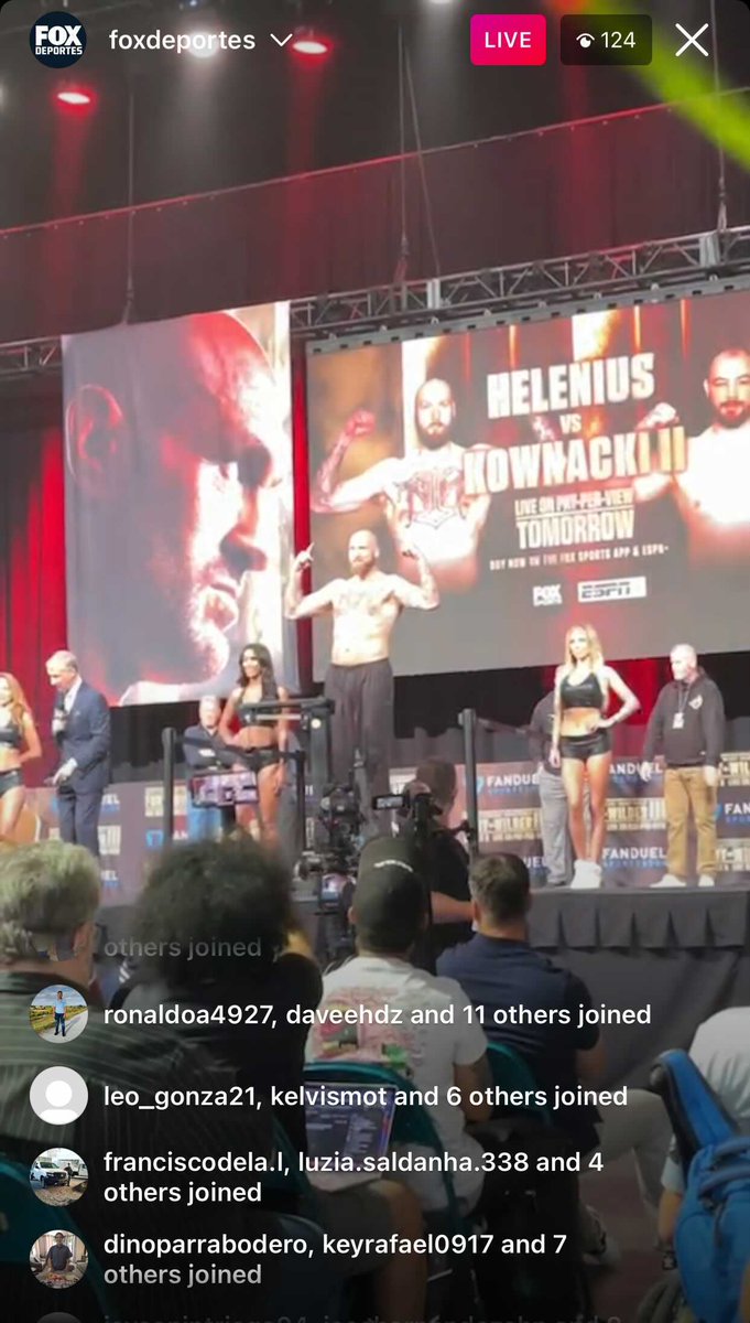 FOXDeportes's tweet photo. ¡Estamos EN VIVO!
Mira la ceremonia de pesaje entre @Tyson_Fury y @BronzeBomber en el Instagram Live de @FOXDeportes. #FDLive #FuryWilder3 #PBCenFD @PBConFOX
Síguenos ahora aquí: https://t.co/dNMU7rcfmT
Contrata ya tu PPV 👉 https://t.co/HLmsm5GCJe https://t.co/OCs7NXNLeP