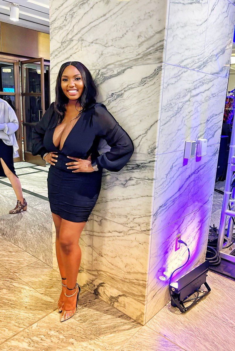 Aya__Marie's tweet photo. Last night at the 2021 Fash Bash.
Been having a tough October, so it felt great to get dressed up and mingle inside one of my favorite museums ๐ค
#FashBash #DIA #Detroit https://t.co/G7zC484Ntx