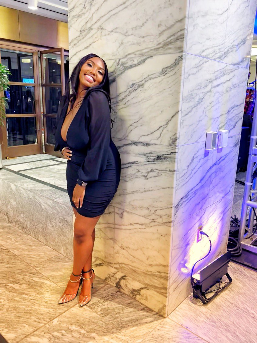Aya__Marie's tweet photo. Last night at the 2021 Fash Bash.
Been having a tough October, so it felt great to get dressed up and mingle inside one of my favorite museums ๐ค
#FashBash #DIA #Detroit https://t.co/G7zC484Ntx