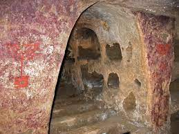 CatacombSociety's tweet photo. lots to see in #sitestosee this weekend in #Basilicata - a Jewish catacomb and exhibition of Jewish artifacts in #Venosa in the company of great scholars and activists of @CulturaEbraica in #Italy. #archaeologyfunfact? Co-wrote new book on site! #IAD2021 @ArchaeologyDay https://t.co/h4OOKalVX7