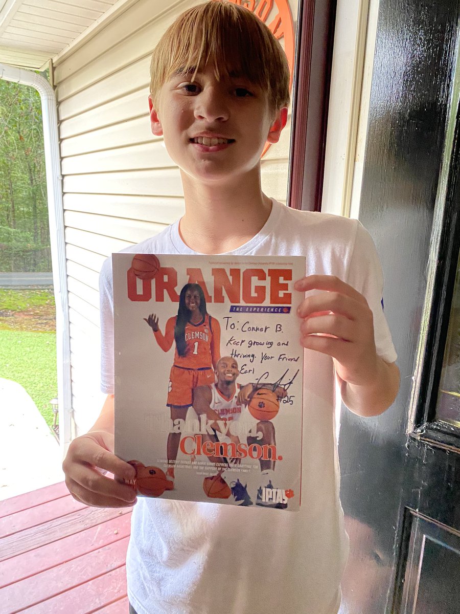 Amy Burgess tweet media