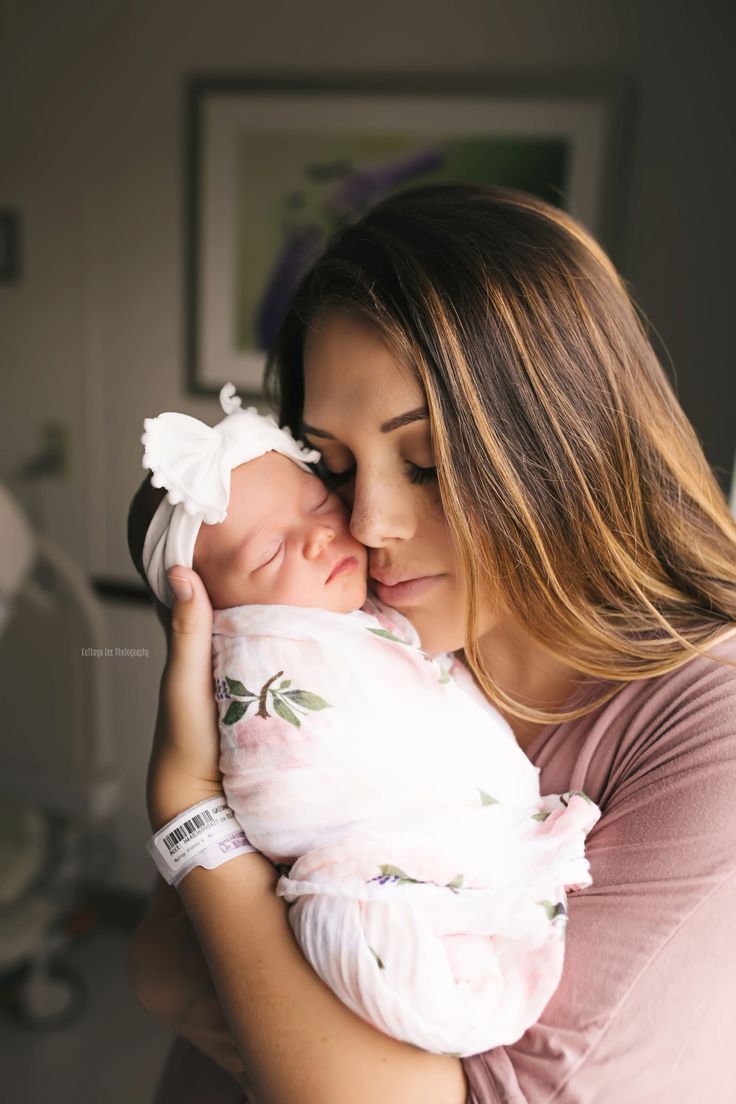 katelynrdavis's tweet photo. my girl, Carly had the sweetest baby yesterday!! aunt kk loves you so big! i can't wait to spoil you rotten!! so proud of you, c!! thanks for bringing this beaut into the world!! hartley jaye, we are soo obsessed w/ u! she's coming home tmrw! wish i lived in petal rn!! see u soon https://t.co/uwWdwjk07S