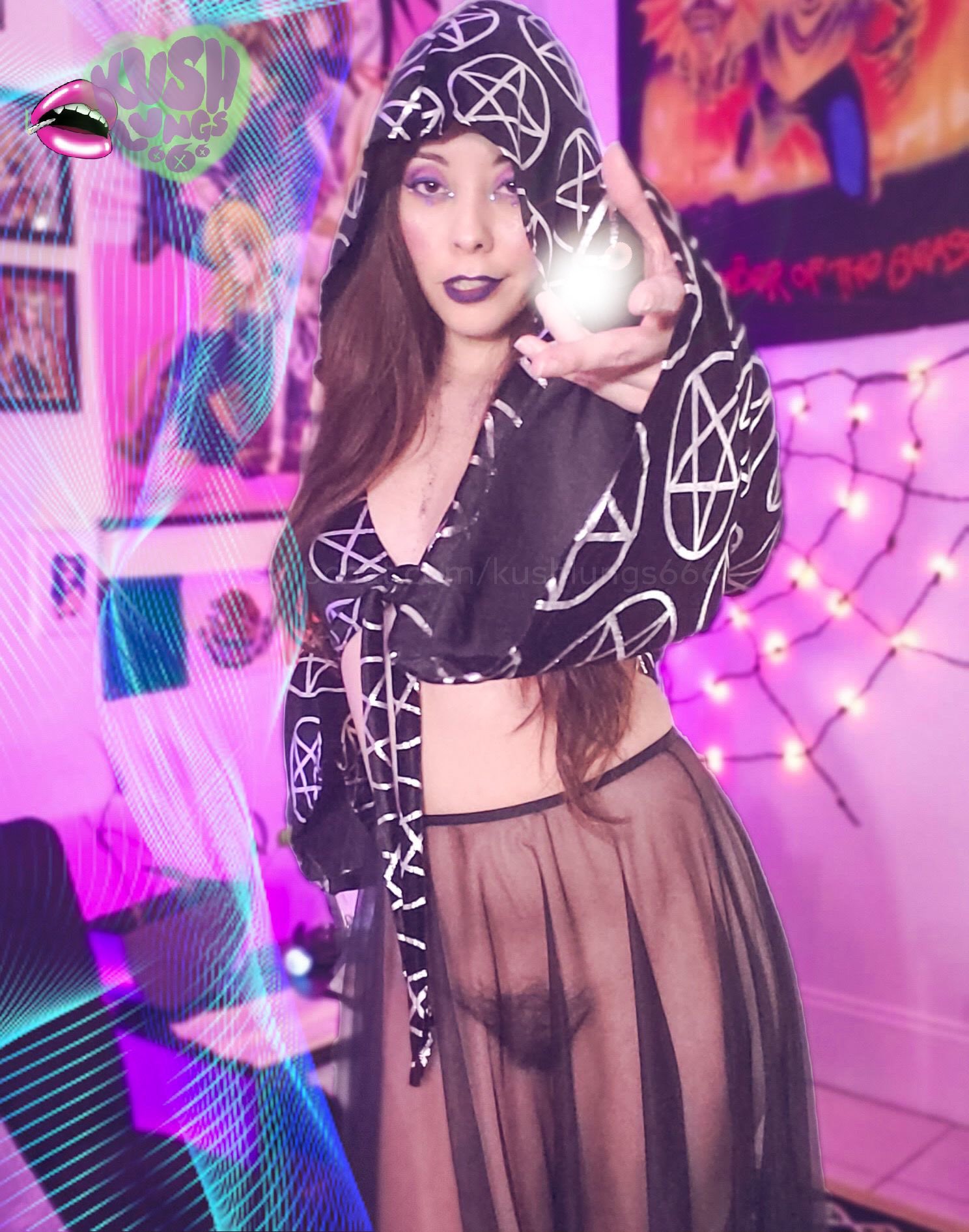 Sorceress Kush🧙🏼‍♀️🔮✨ https://t.co/hZqlpZLUCd