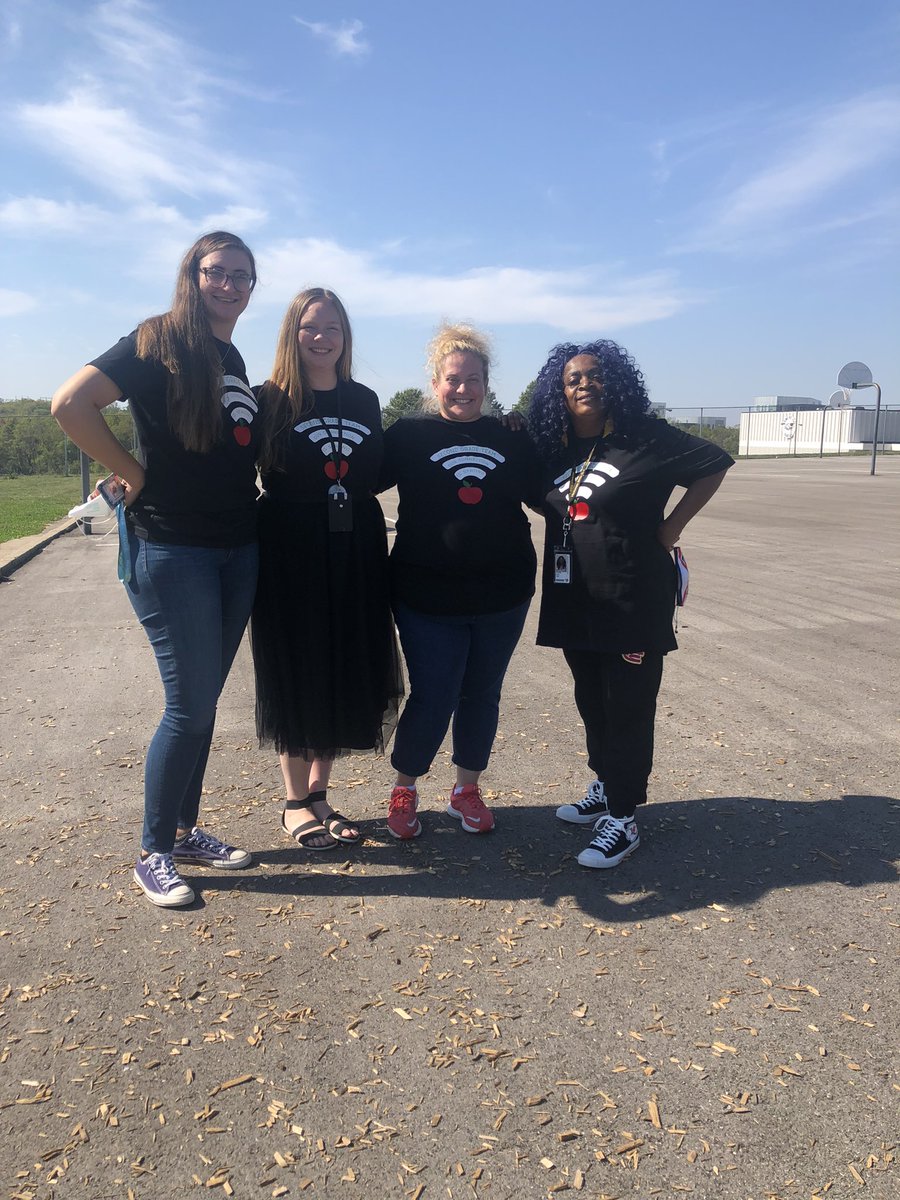 miss_fry3's tweet photo. This about sums it up! #bestteamever @HMC1Proud @HMSANTAFE @Kathlee94672917 @Tamara20663793 #secondgrade #ourconnectionisstrong https://t.co/TuPs4fBV3y