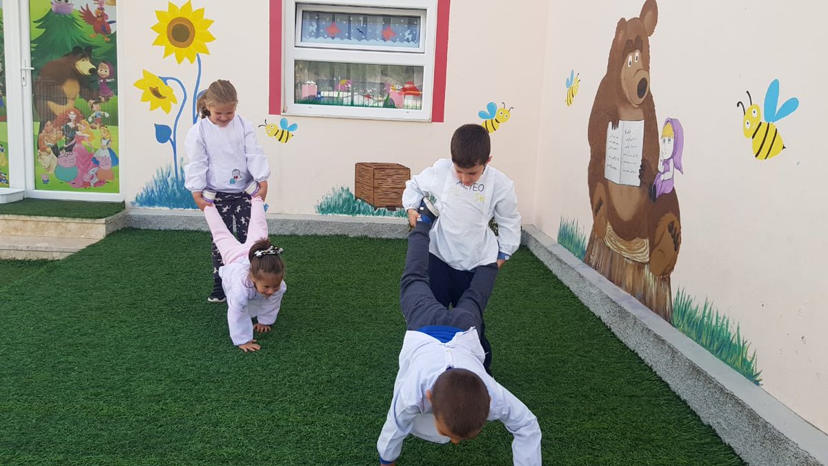 SportAlbanian's tweet photo. We bring European School Sport Day at Kopshti Vaqarr #essd2021 #kindergardenteacher #physicaleducation #outdoors #kidsprograms #MOVEmentSpaces #schoolyear2021 #outdoorgames https://t.co/LHidJBBydy