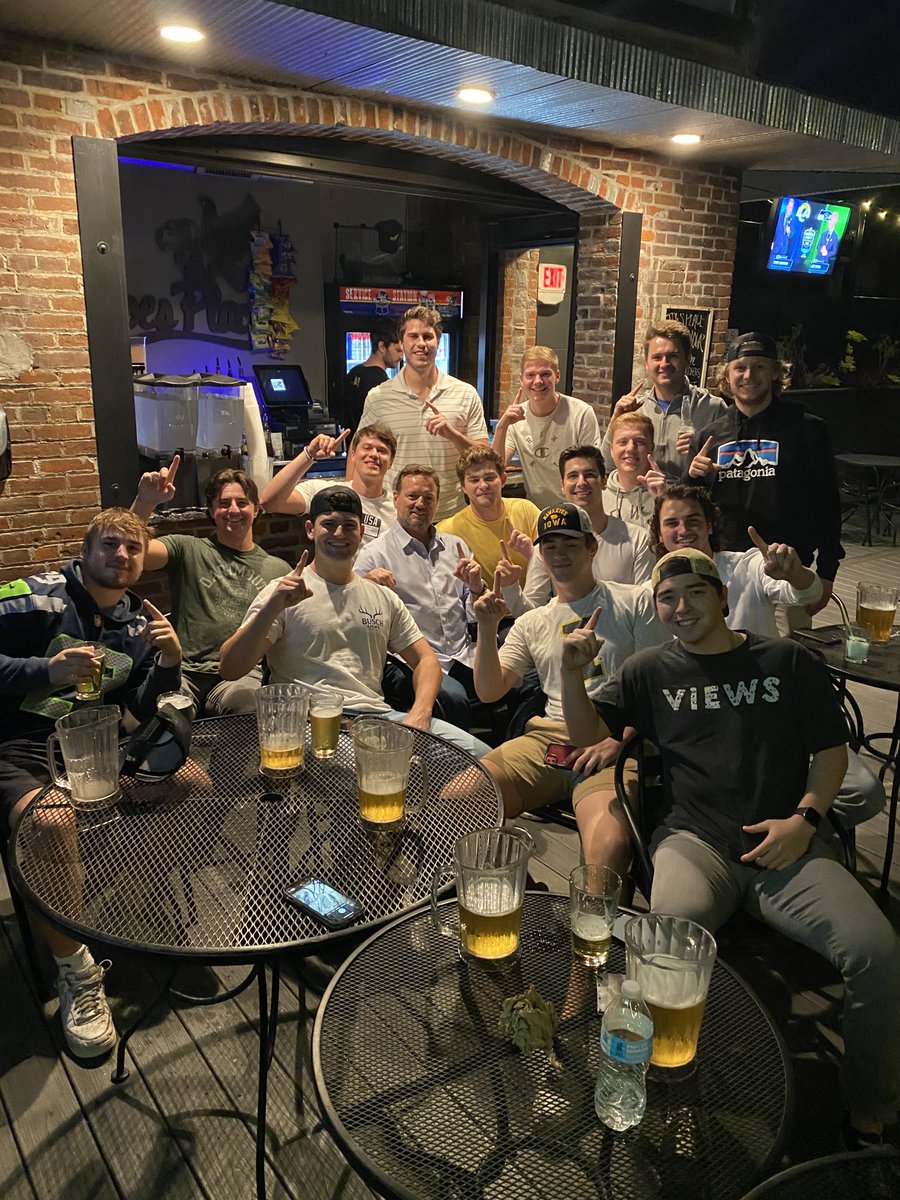 CoachBobStoops's tweet image. This gang of Hawkeyes set for Big Noon Kickoff in Iowa City! #GoHawks