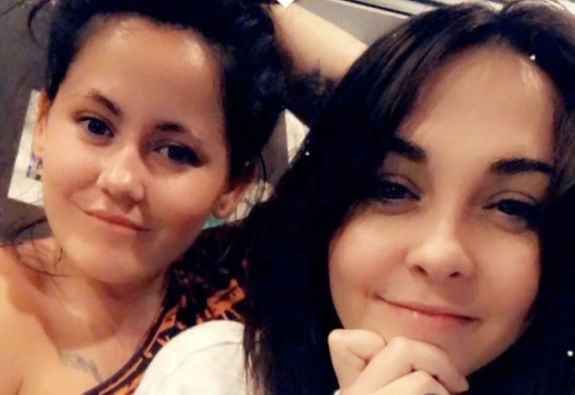 'Teen Mom' News Pile: Jenelle Evans' BFF gets hitched, Ryan Edwards gets ready to head to court & more #TeenMom news! https://t.co/c8R0aLou8u https://t.co/PyPYrdhS91
