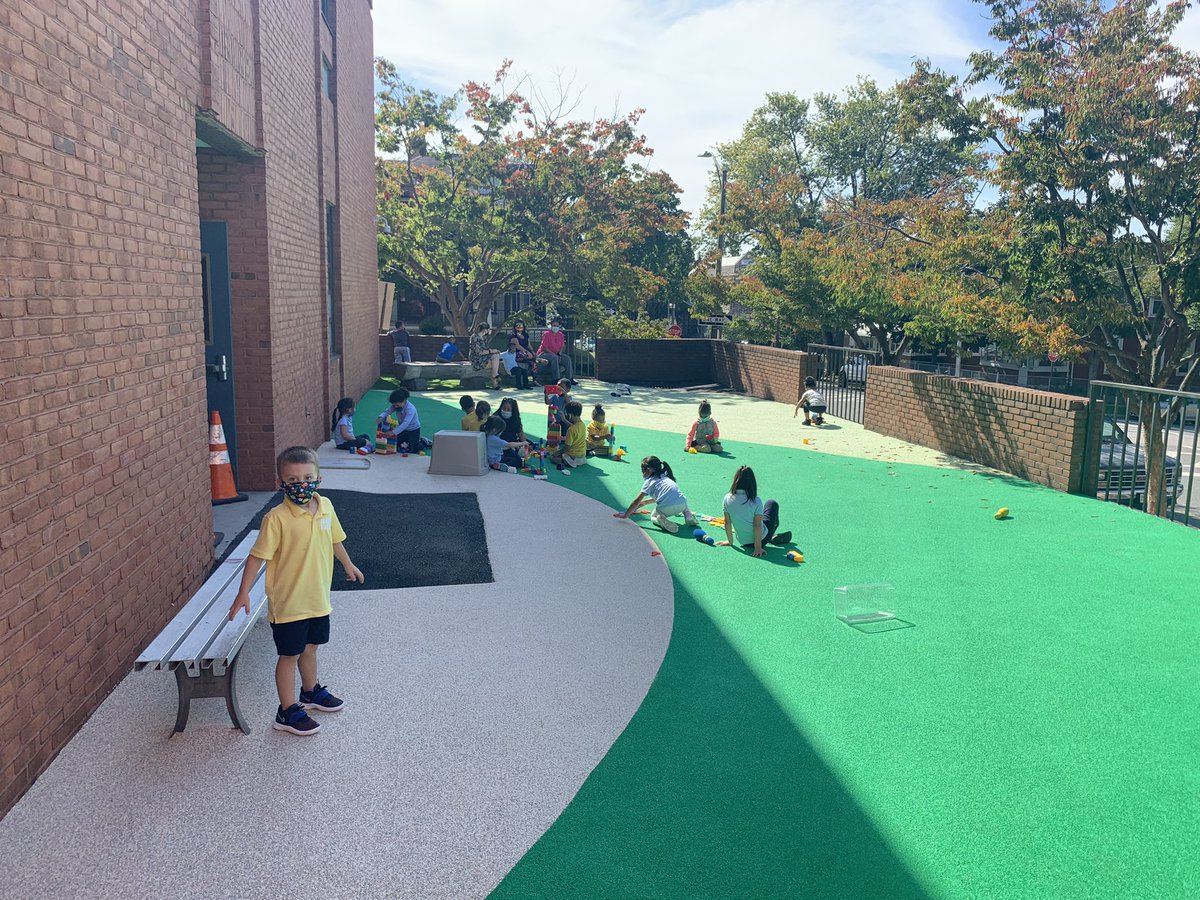 BTCrandall's tweet photo. Littlest members of our Farring Family enjoying our newly resurfaced Tot Lot.  Thank you to GBA and Baltimore Outdoor Learning Program Grant. @BaltCitySchools @SonjaSantelises @JohnDavisBCPS @PlaceTos #CLNLive5 https://t.co/rNQLH9EJ4A