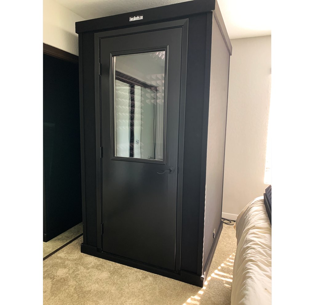 Our 4'x4' portable vocal booths fit perfectly into most bedrooms! 🛏️🎙️⁣

#vocalbooth #recordingbooth #soundbooth #soundproduction #noisecontrol #studiospace #portablevocalbooth #recordingsession #bedroomproducer #recordingartist #homestudiosetup #workfromhome #vobooth #vo
