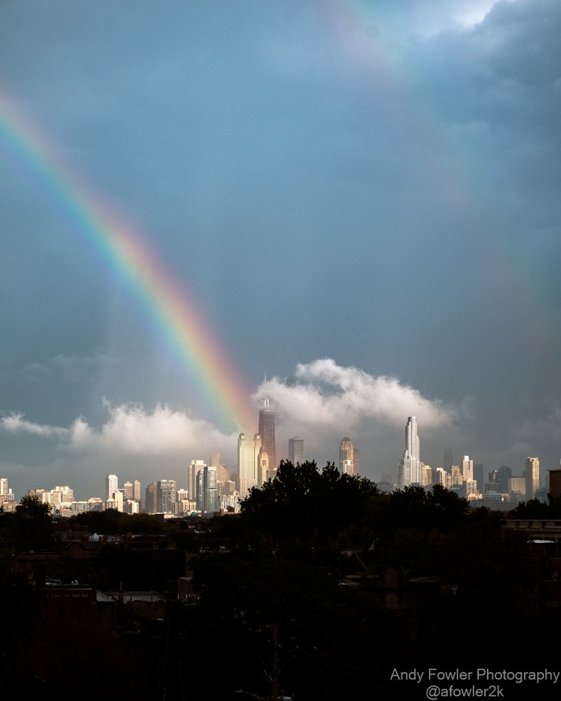 Such an incredible 🌈 #Chicago #rainbow