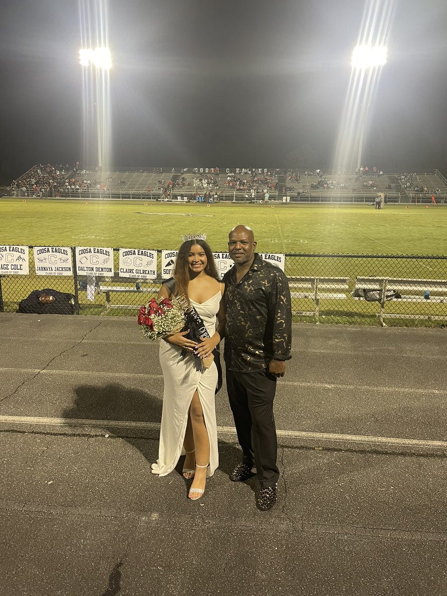 Congrats to the 2021-2022 Coosa Homecoming Queen our very own Tiana Miller! We are so proud of you, Tiana!