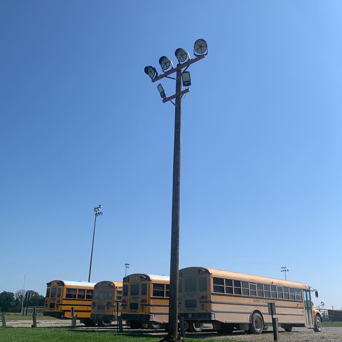 r6ffa's tweet photo. Got to shoot a hat for Pacey’s 1st 50-straight at practice tonight! Thanks to Consolidated Electric Cooperative for getting poles and lights set! Also, thanks to Mr. Larson for getting this project underway! We will be shooting under lights soon! https://t.co/3HnraTNHqd