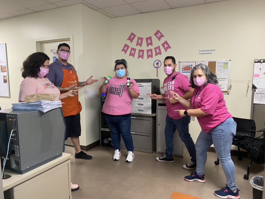 RobLo5087's tweet photo. Our Key 1 Pink contest winner today. Shout out to Marjorie, Nick, and Des for keeping it pink. #CancerAwareness @AdriannaMedin17 @ChantelleG5087 @flo_thd @ChrisBarrazaTHD @adventures_of_g https://t.co/dtAua4X8sQ