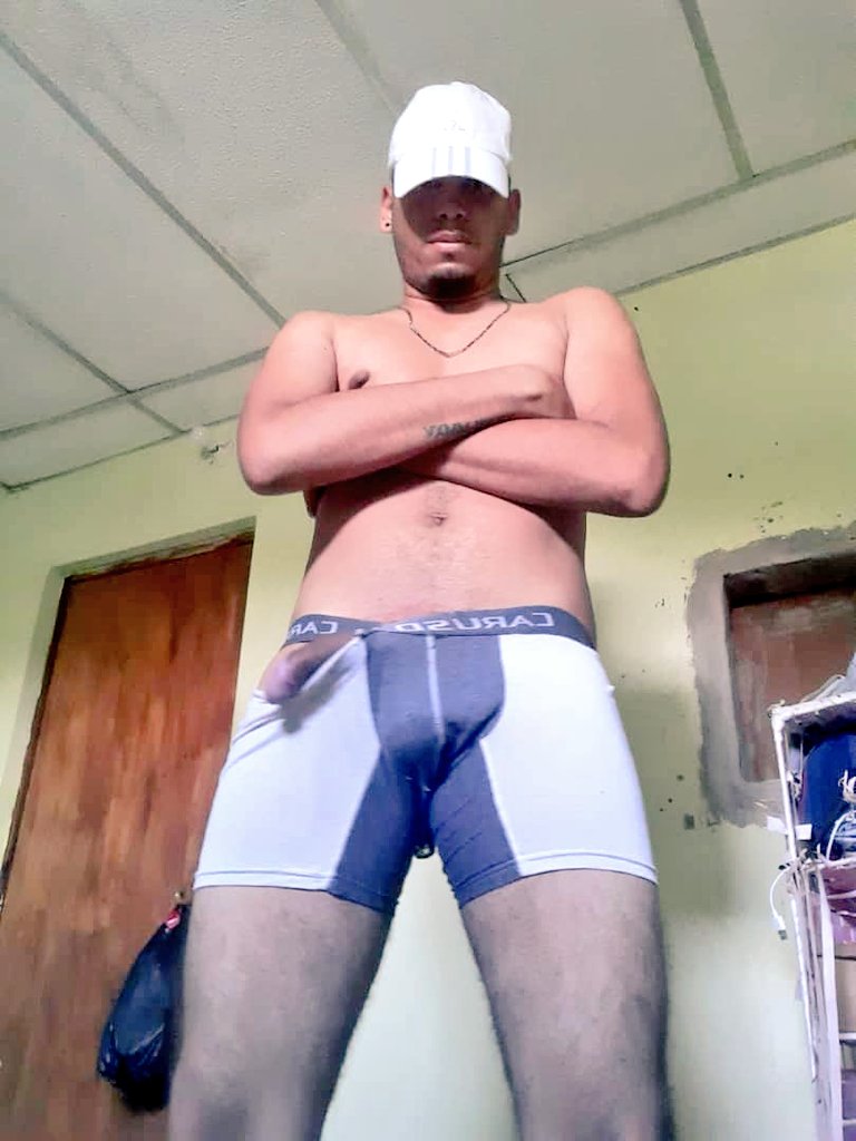elferchohot's tweet photo. Hoy es #Viernes y mi 🍆 lo sabe..

Quieres probarla, atrévete no te vas a arrepentir 😌🤤

#ElNiñoVerga #scort #sexo #nude #porno #morbo https://t.co/LYQOJy8B1V