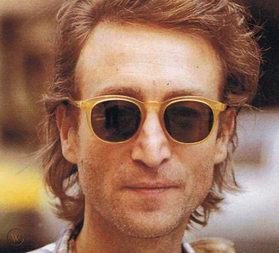 Happy Birthday John Lennon
Buon compleanno John Lennon 